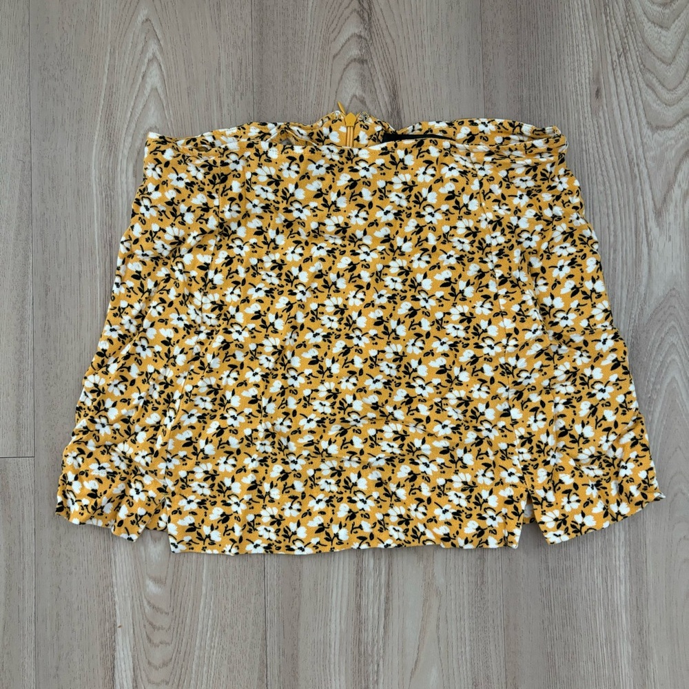Forever 21 Floral Mini Skirt